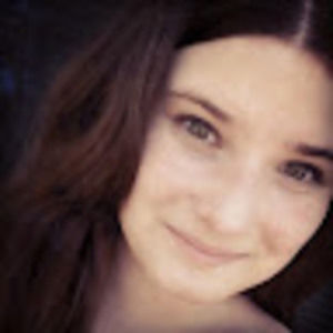 Meet your Posher, Cassandra